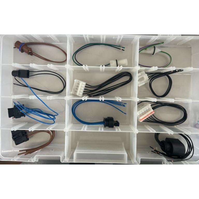 ASS.TO CONNETTORI CABLATI PER LAMPADE AUSILIARIE - immagine 3